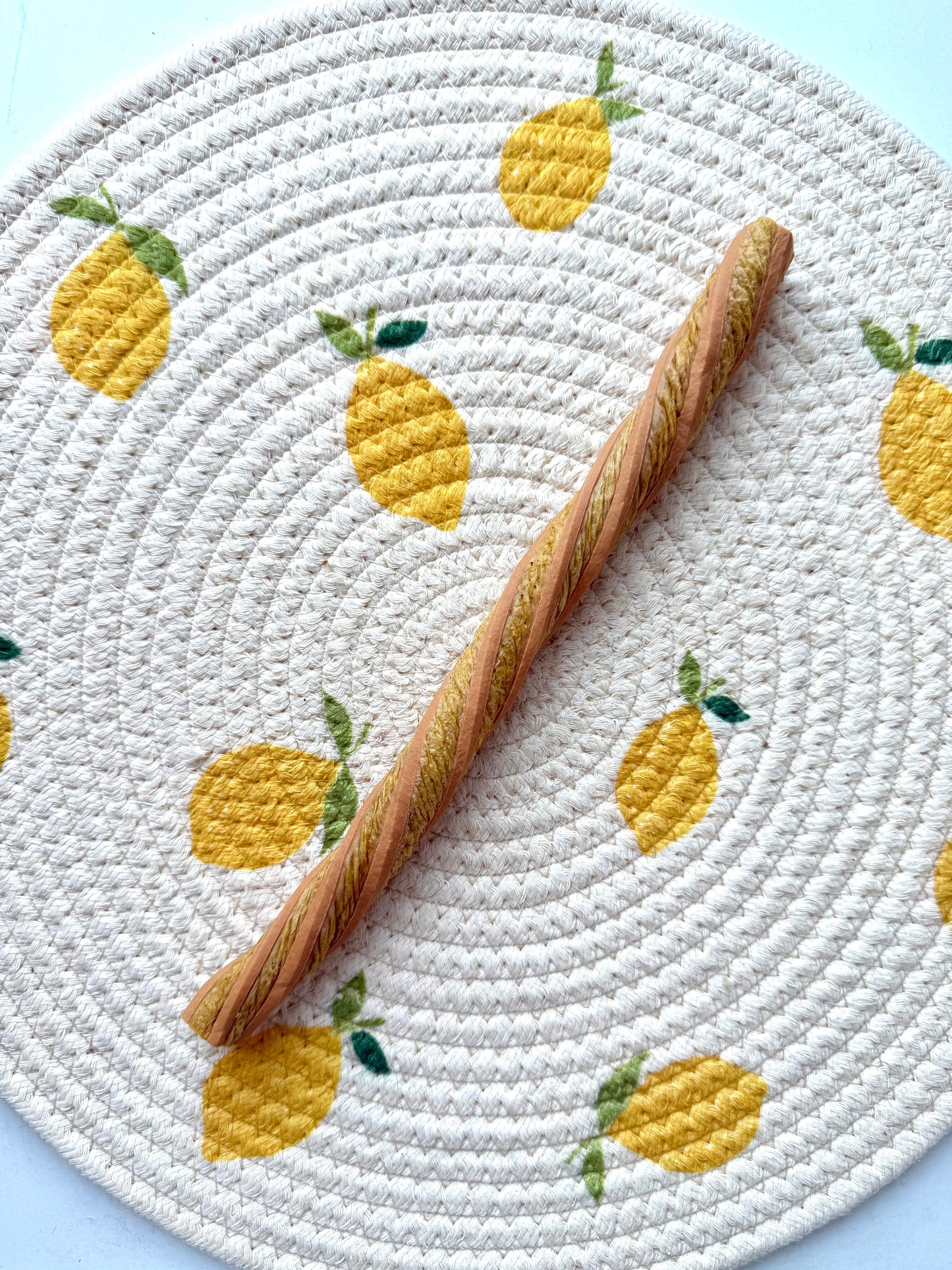 Chicken & carrot puffed twist