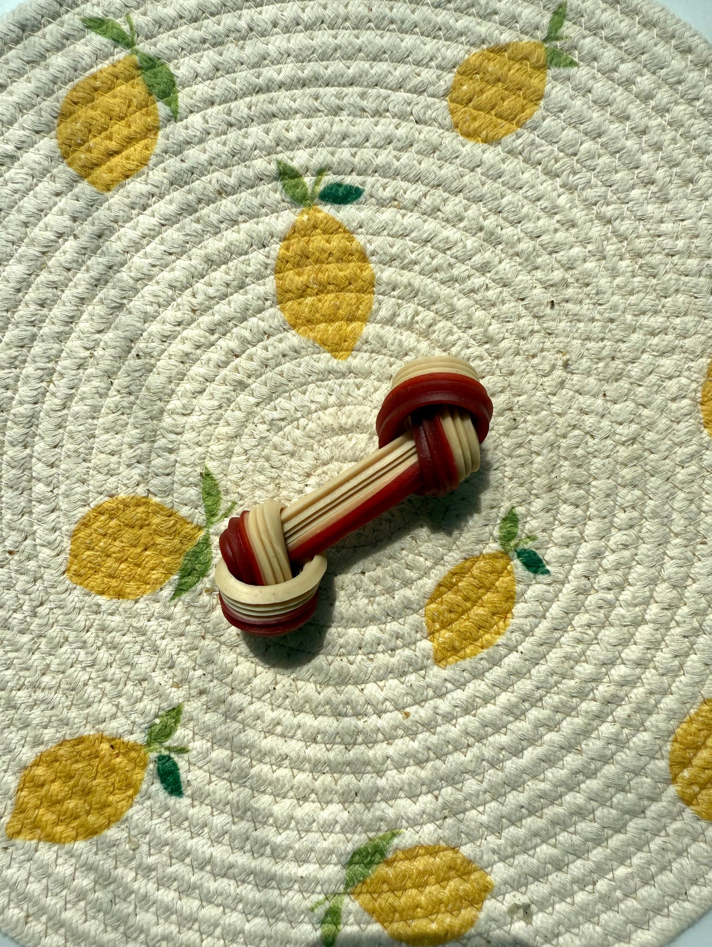 Chicken flavour knots - red