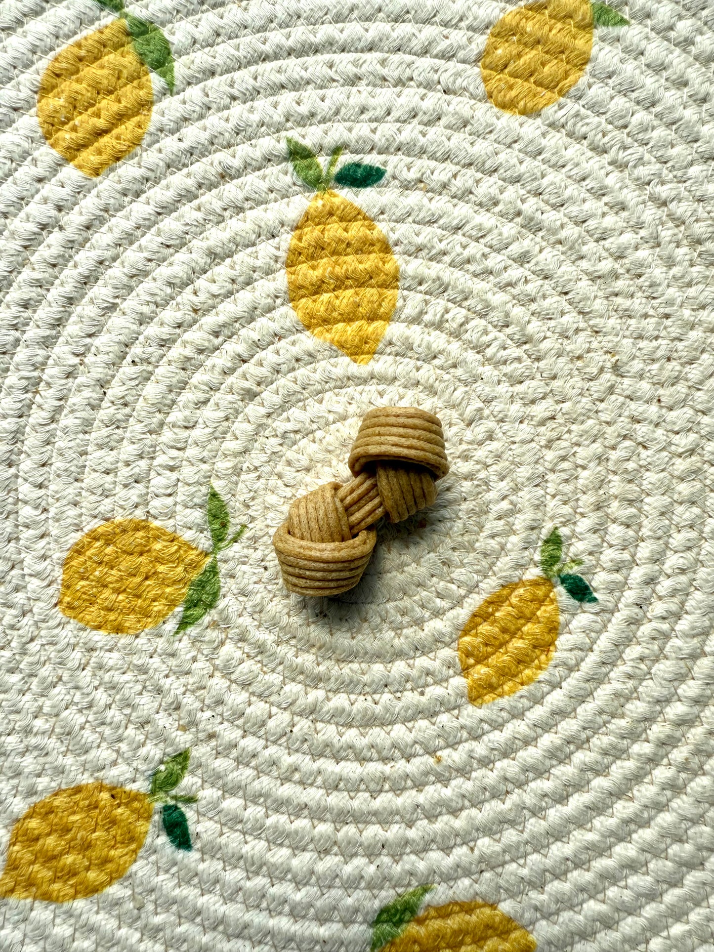 Chicken & peanut knot