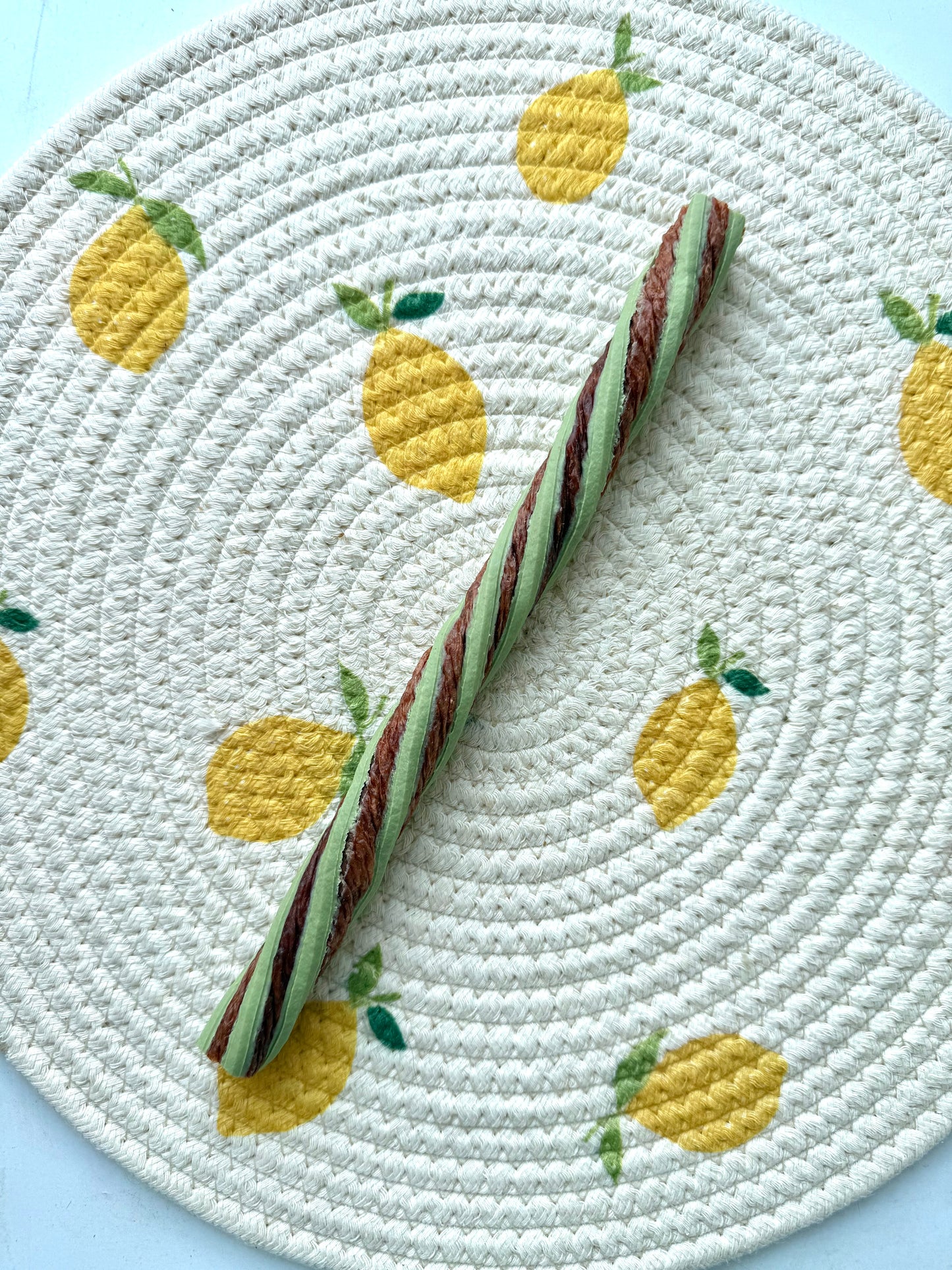 Beef & broccoli puffed twist